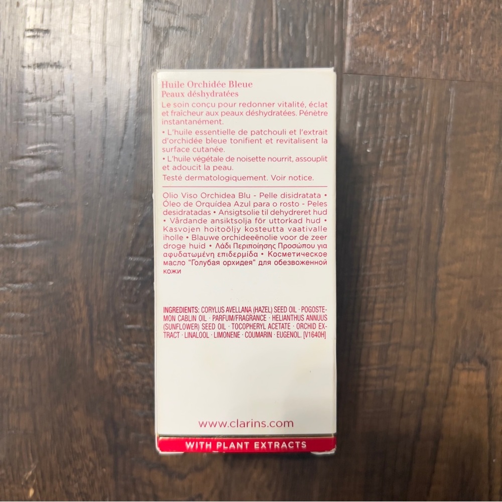 Clarins - Picture 3 of 3
